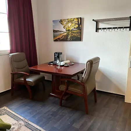 Max & Moritz 2 Quarto em Acomodações Particulares Coblença